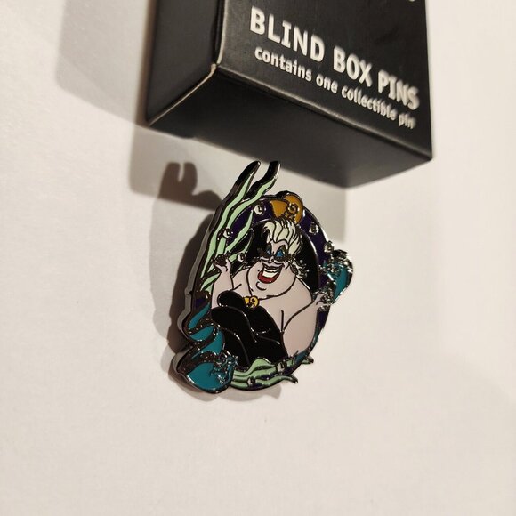 Loungefly Disney Villains Ursula Portrait Blind Box Pin Opened NEW - Picture 4 of 10